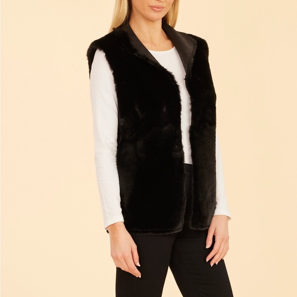 Dolce Cabo Faux Fur Reversible Plush Vest *New With Tags*